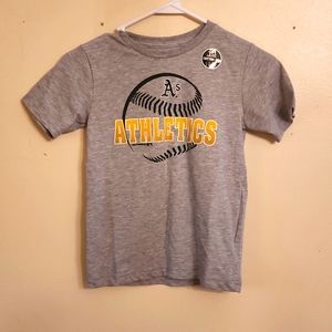 OAKLAND ATHLETICS BASEBALL T-SHIRT NEW
